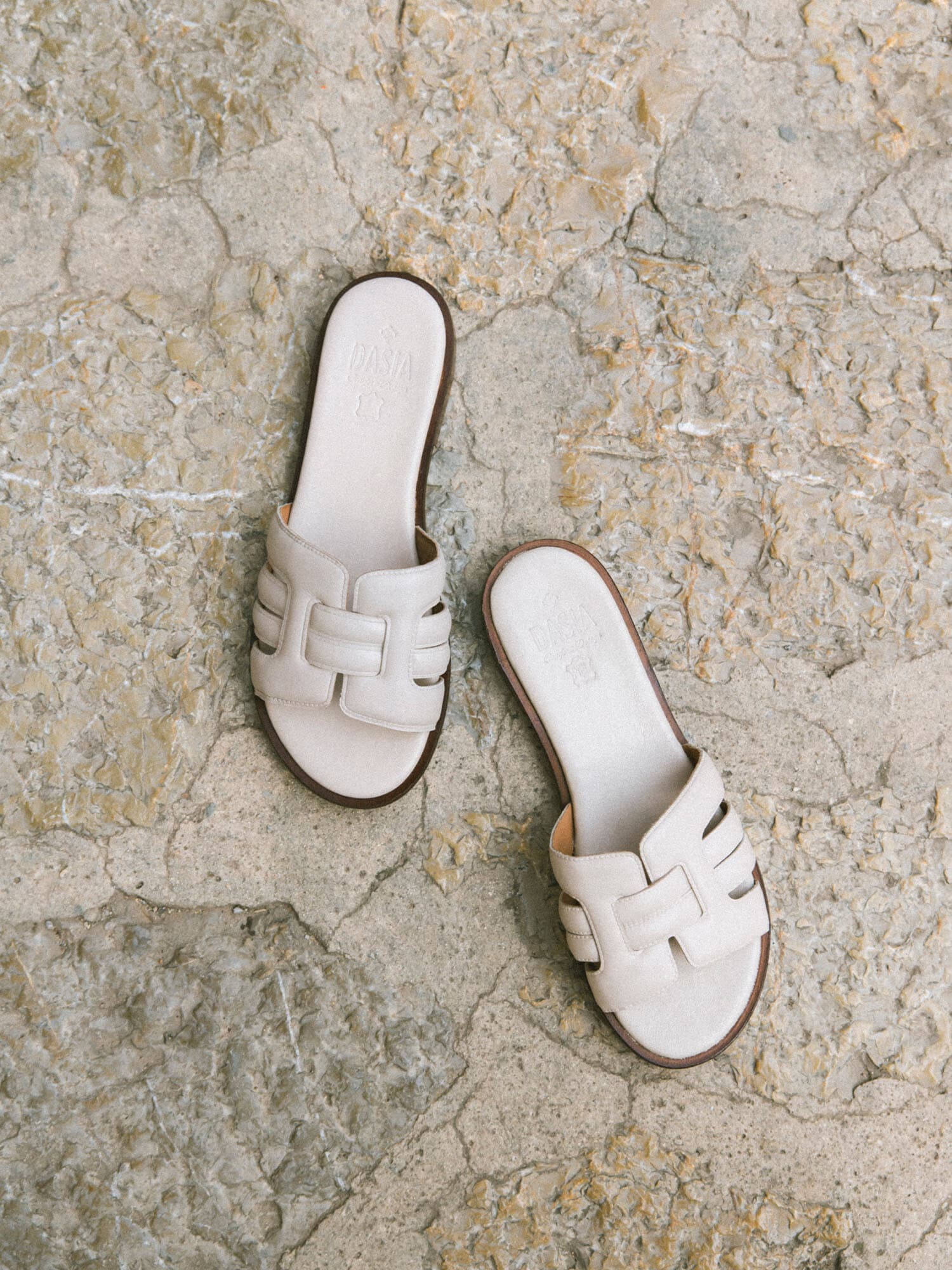 https://instore.scorett.se/pub_docs/files/scorett_s-o-t_b_summer_ss25_04.jpg