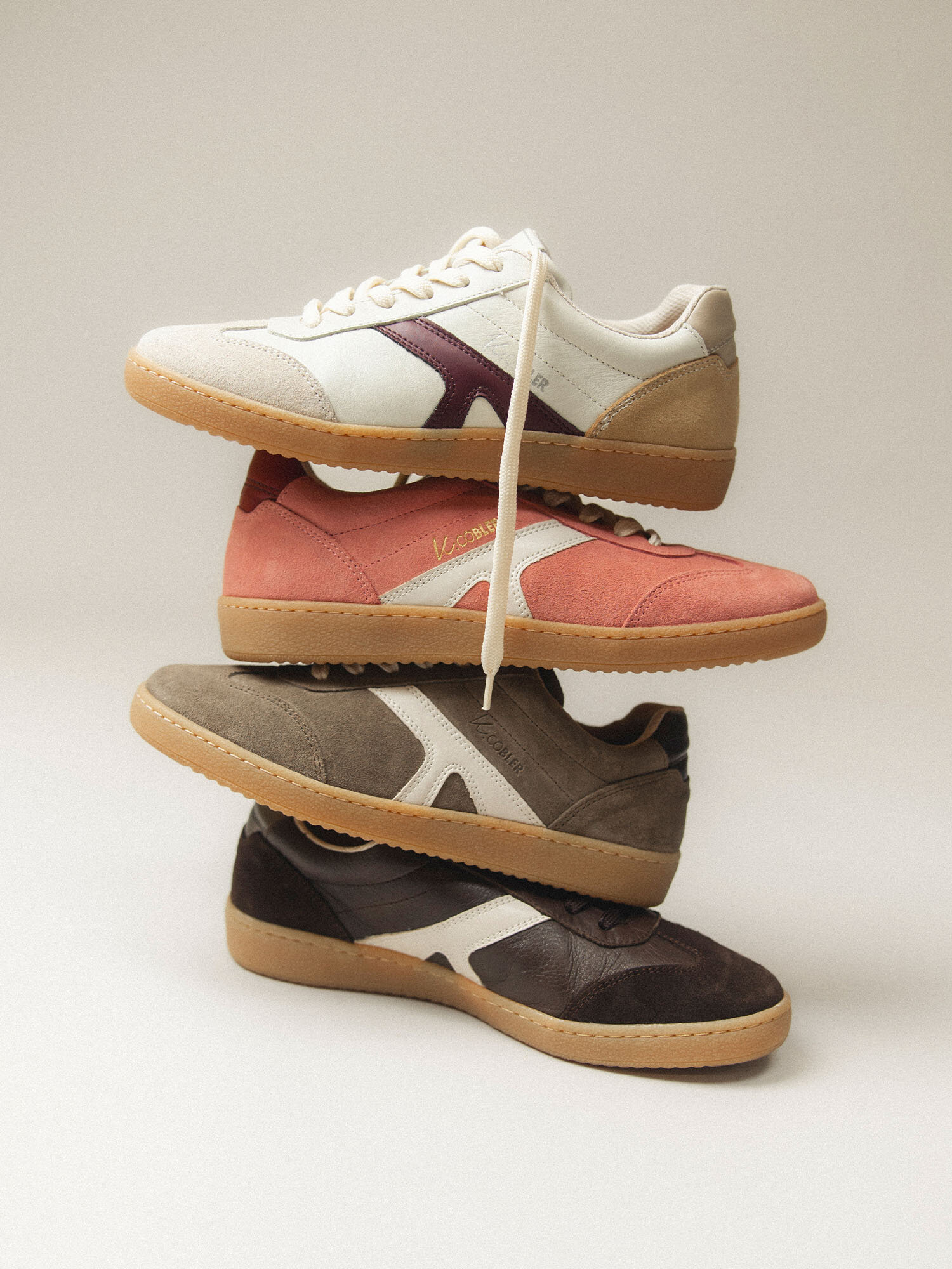 https://instore.scorett.se/pub_docs/files/scorett_shoes-and-trends_sneakers_aw25_03.jpg