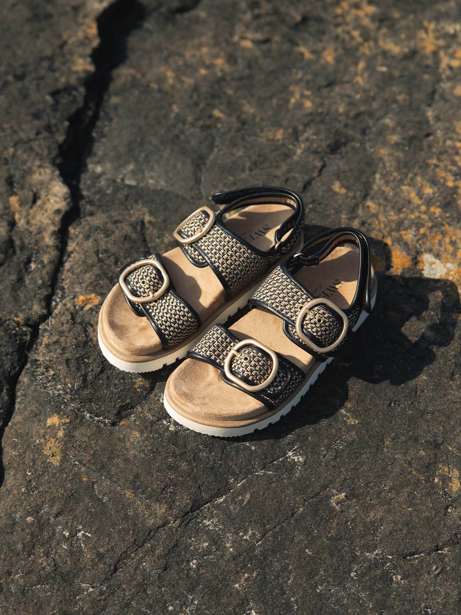 https://instore.scorett.se/pub_docs/files/scorett_shoes-and-trends_sweeks-ss25_19.jpg