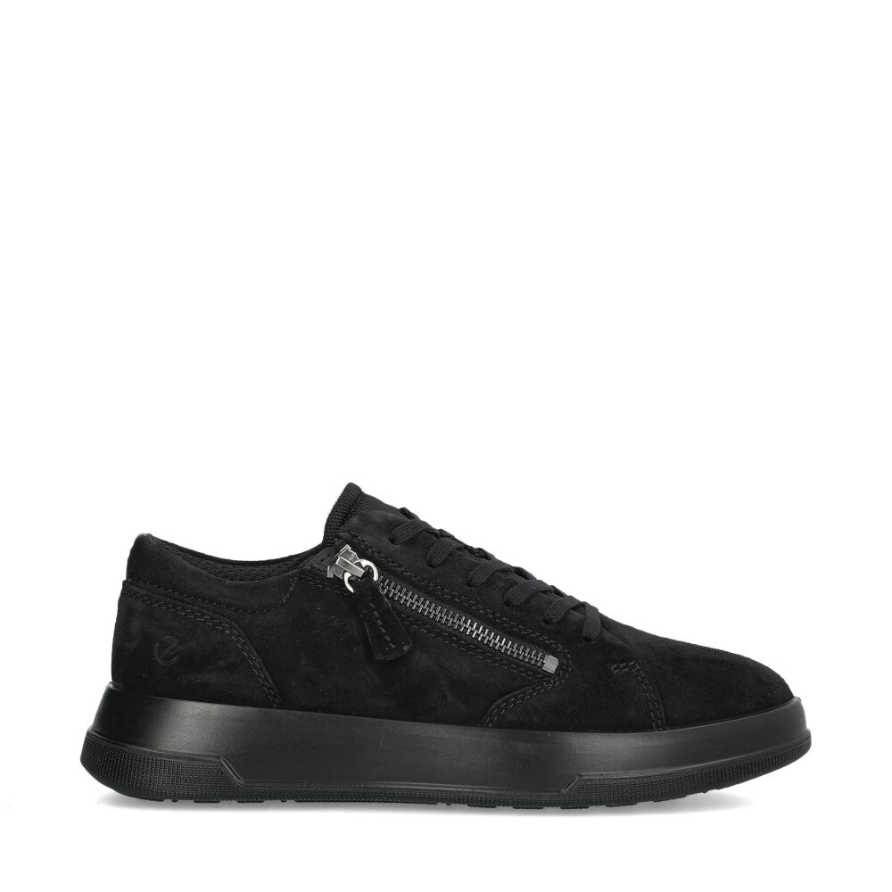 Move Sneakers