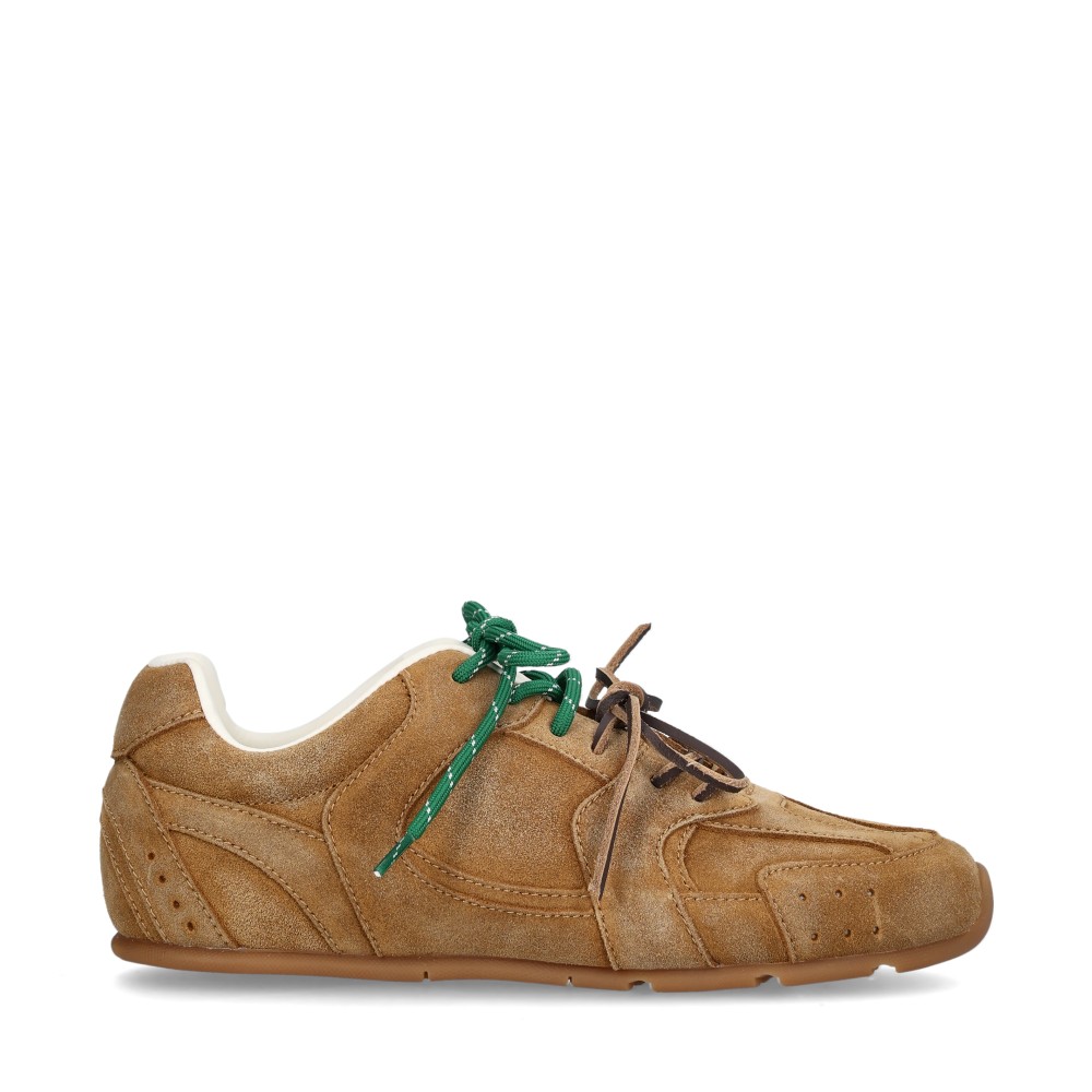 Mowbray Sneakers