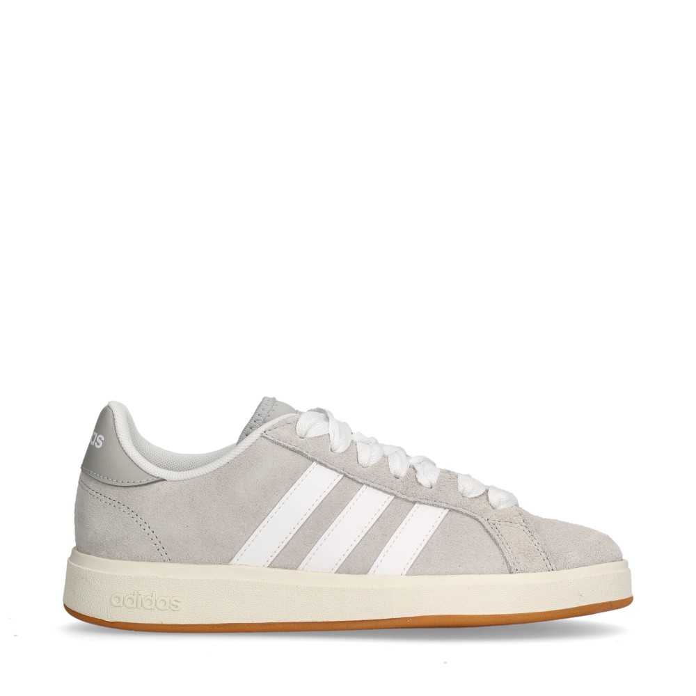 Grand Court Base 00s Sneakers 