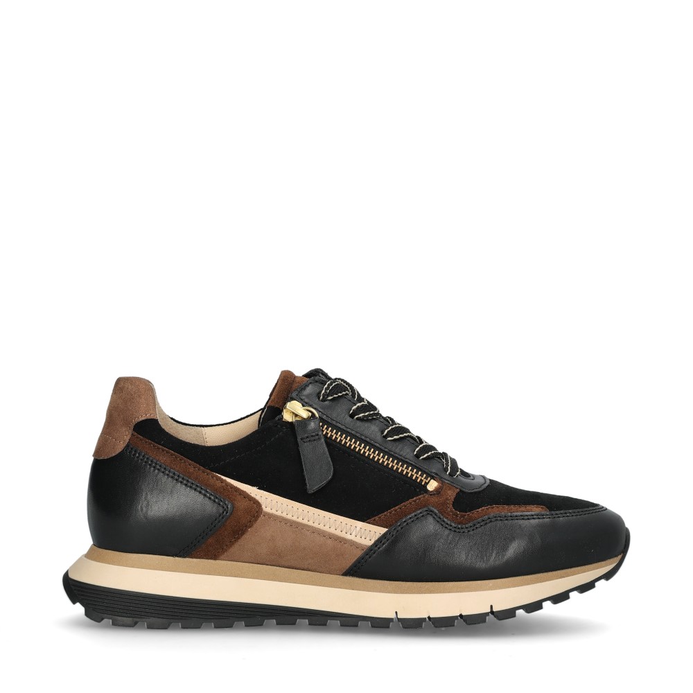 76.378.67 Sneakers