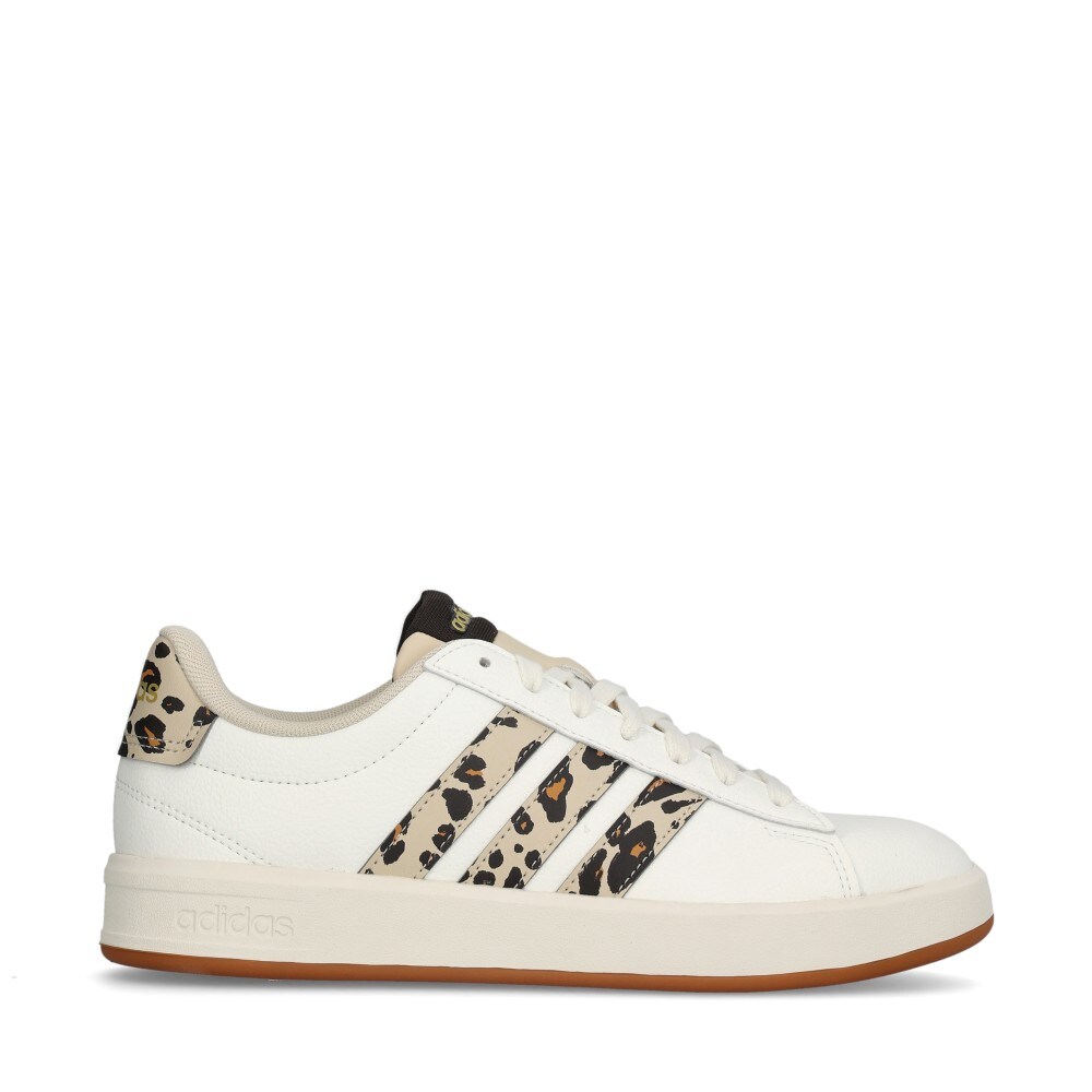 KI3322 Grand Court 3.0 Sneaker