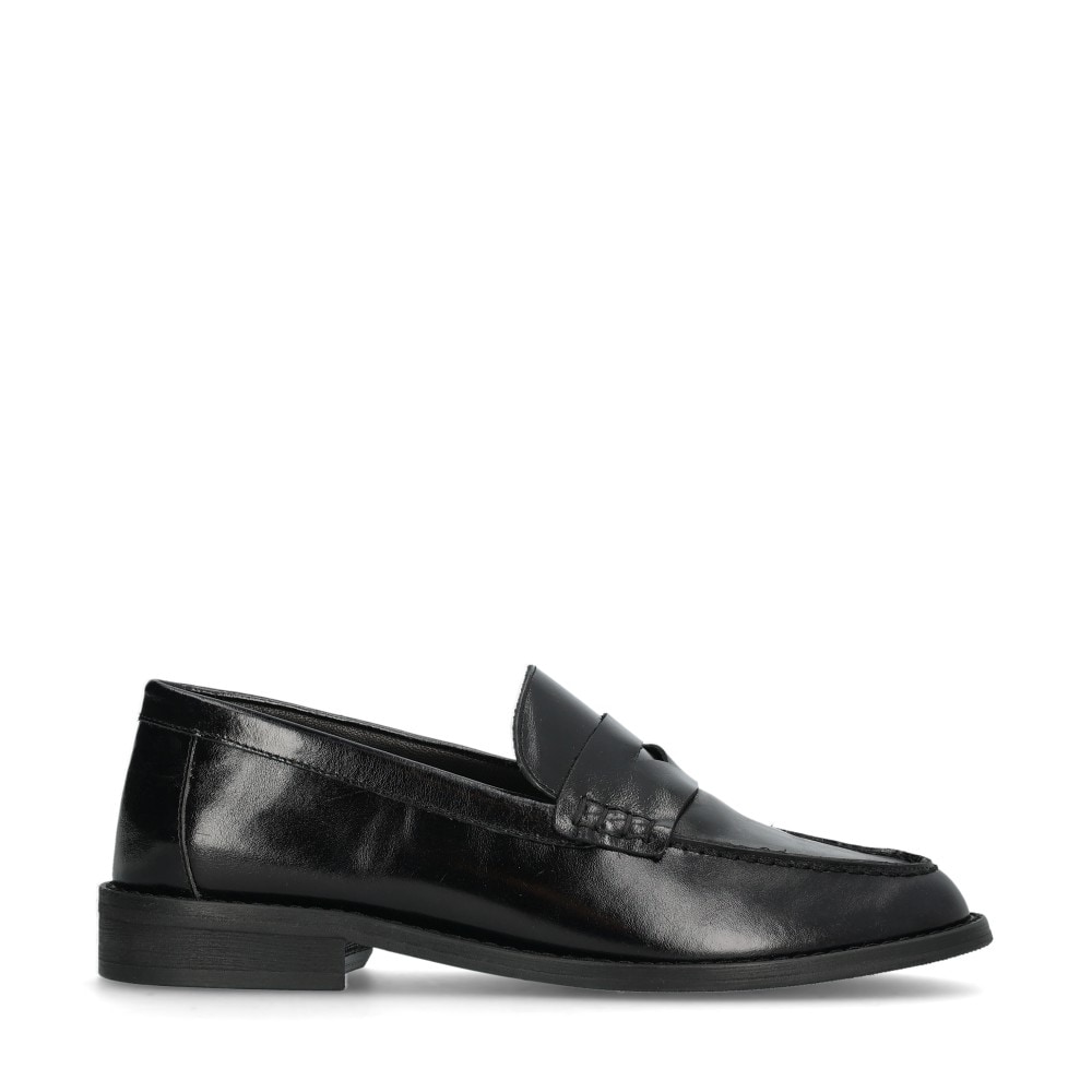 Leucas Loafers
